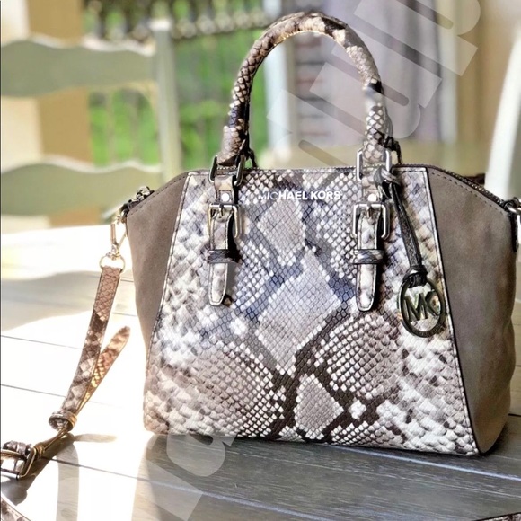 MICHAEL Michael Kors Handbags - Michael Kors Medium Ciara